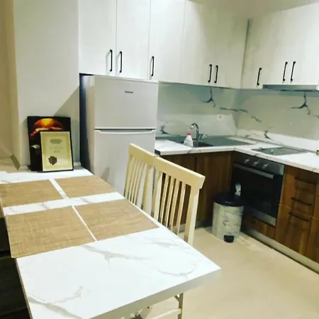 Apartment Nova Qerret K1 *